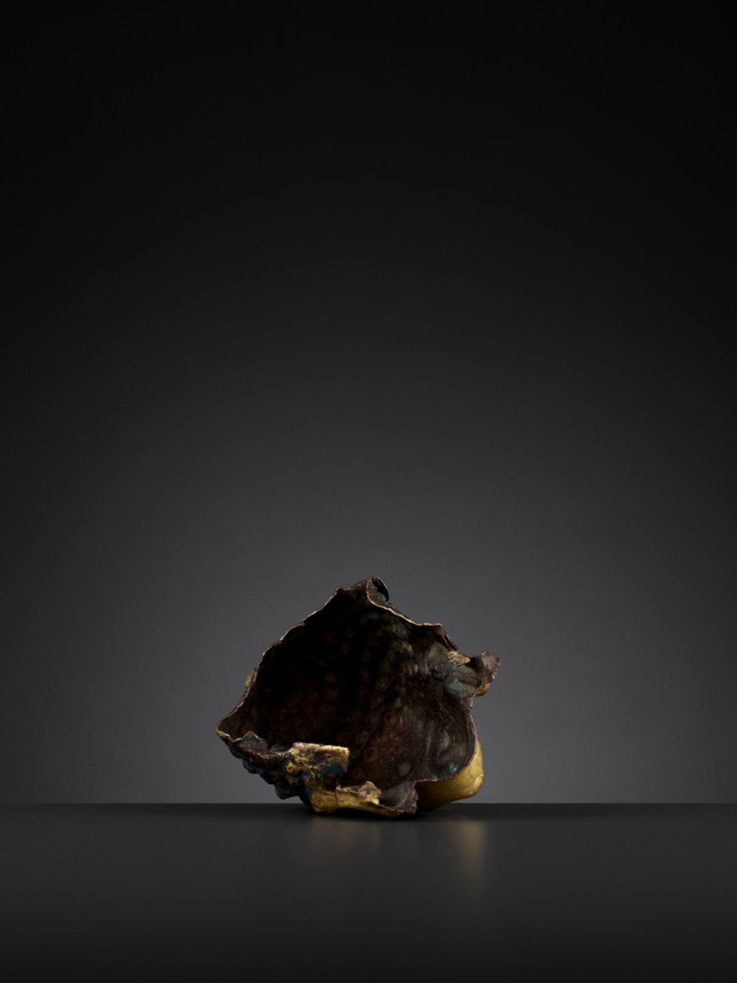 A GILT COPPER REPOUSSÉ HEAD OF BUDDHA, 18TH CENTURY < - Image 11 of 12