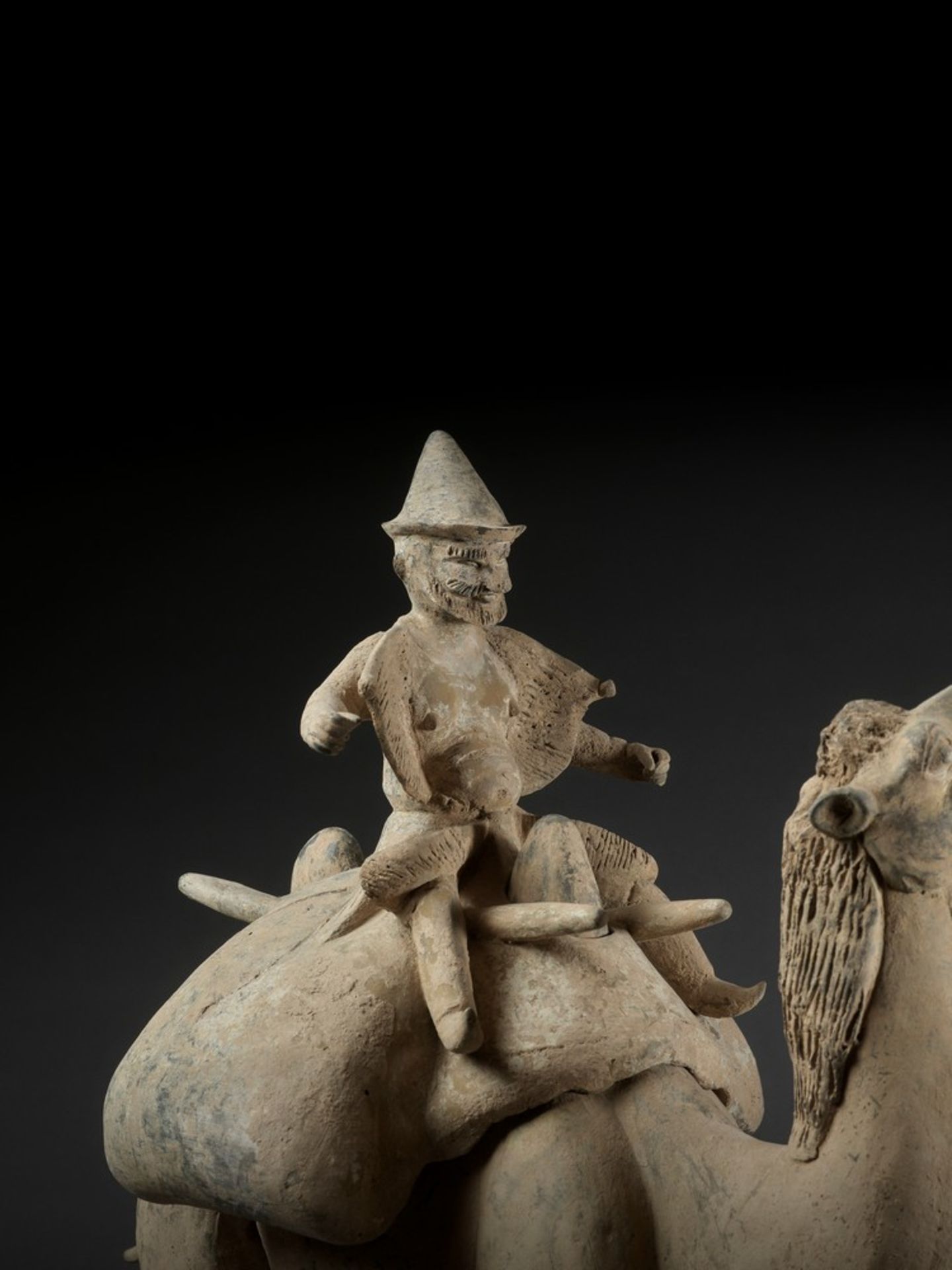 A MASSIVE POTTERY FIGURE OF A CAMEL AND RIDER, TANG DYNASTY - Bild 2 aus 16