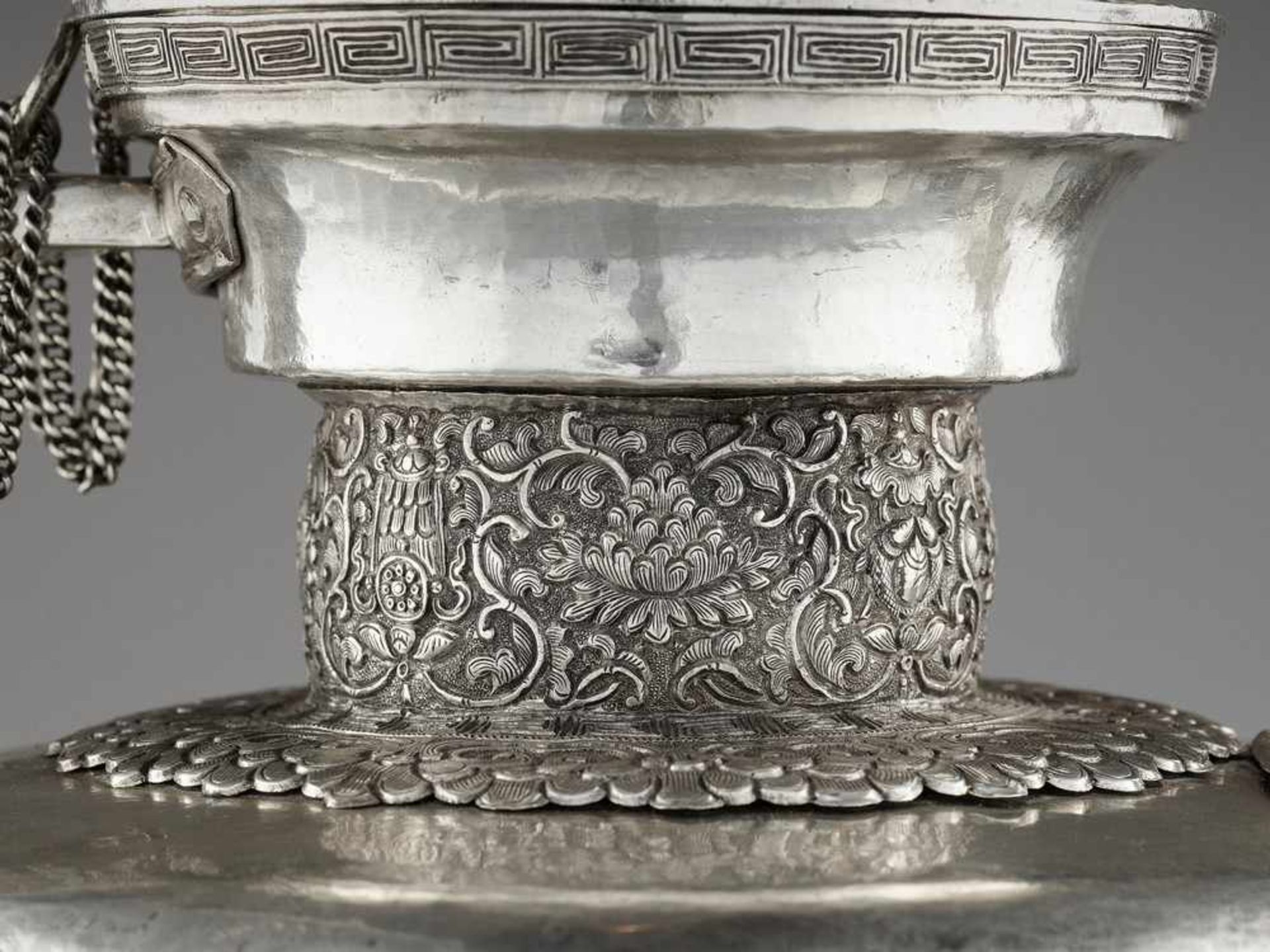 A LARGE SILVER TEAPOT AND COVER, QING DYNASTY - Image 8 of 11