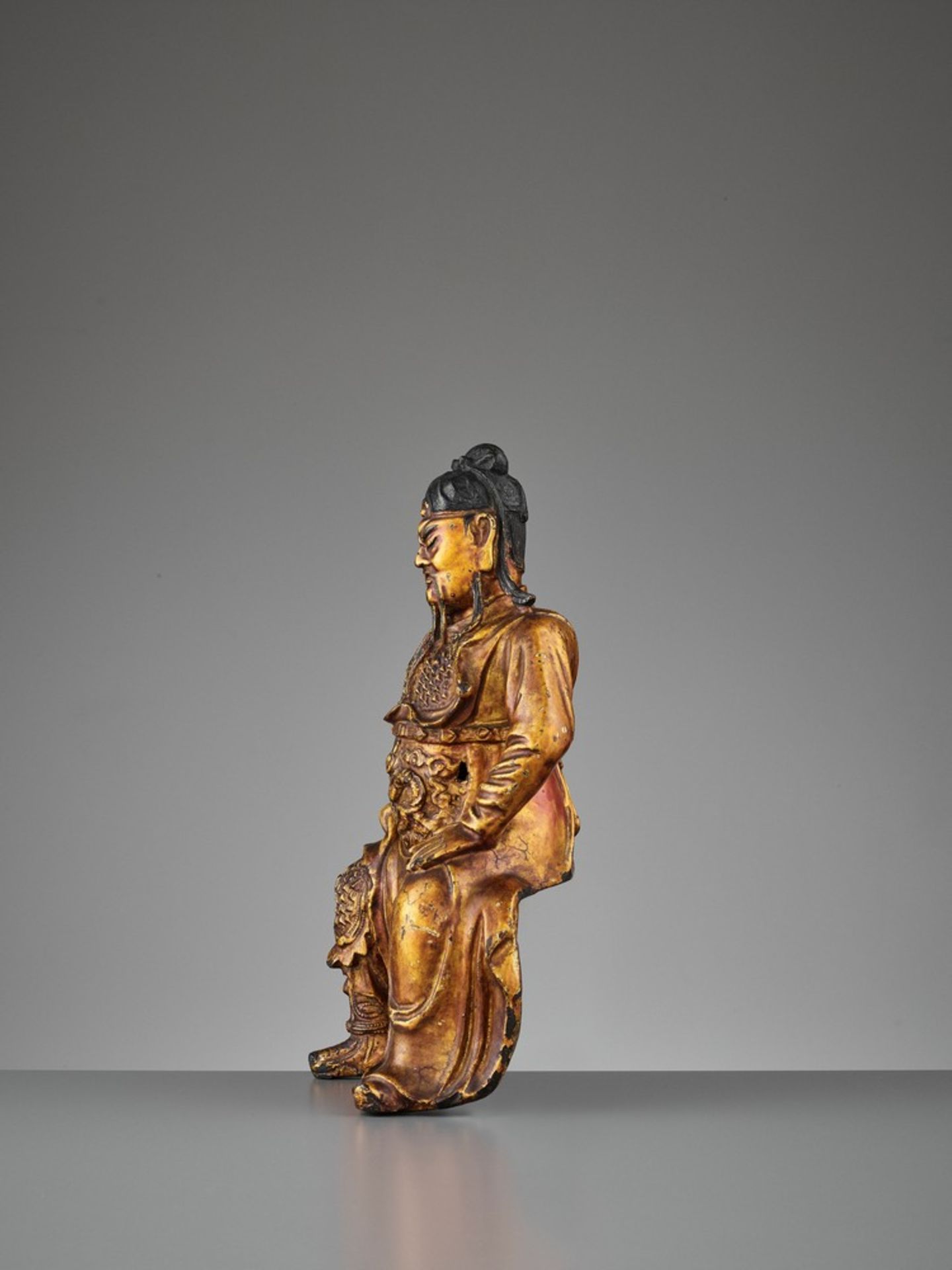 A LACQUER-GILT BRONZE FIGURE OF GUANDI, MING DYNASTY - Image 4 of 9