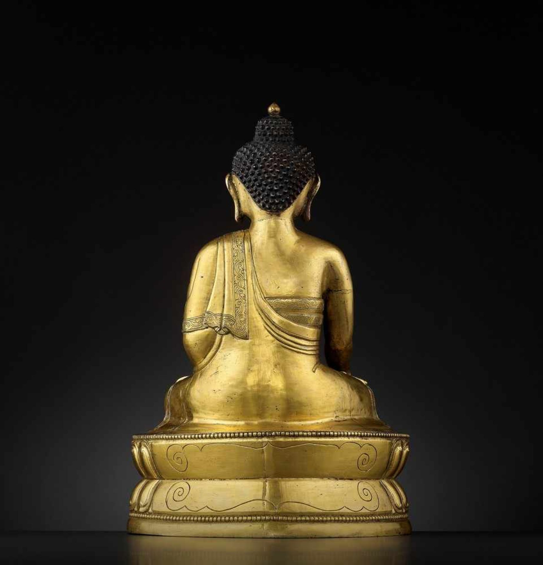 A LARGE MING DYNASTY STATUE OF BUDDHA SHAKYAMUNI - Bild 7 aus 16