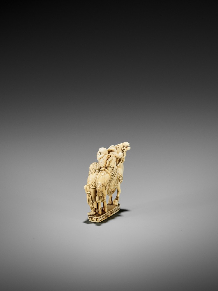 A RARE AND LARGE IVORY SEAL NETSUKE OF YOJO AND CHO BUJUTSU UnsignedJapan, mid-18th century, Edo - Image 11 of 13