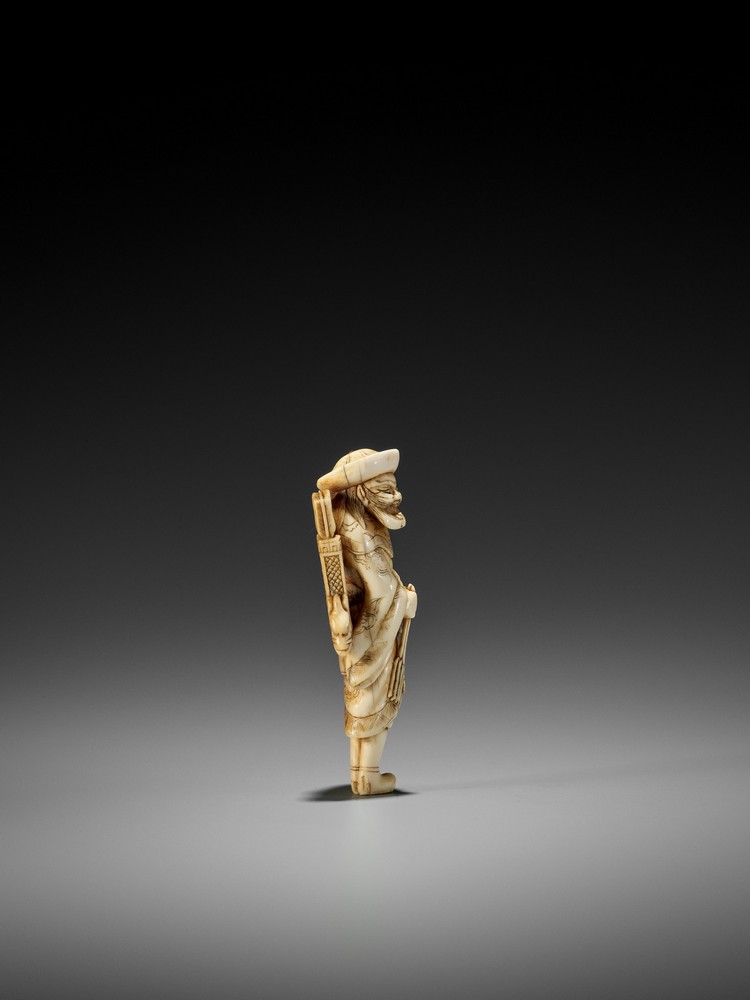 MITSUHARU: AN IVORY NETSUKE OF A TARTAR ARCHER By Mitsuharu, unsignedJapan, Kyoto, late 18th - Image 6 of 9