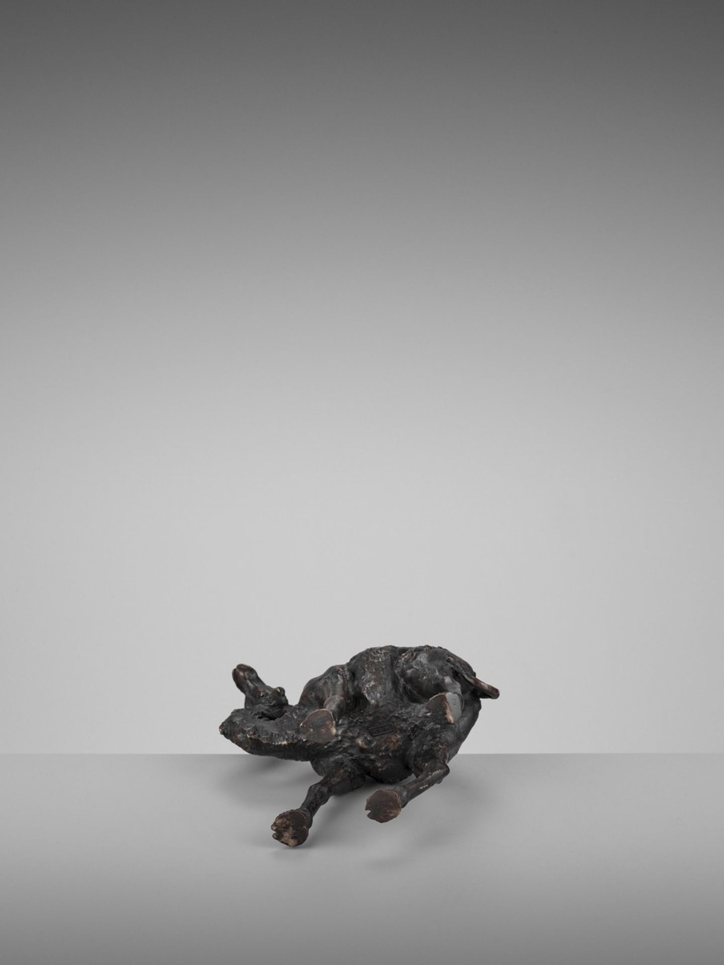 GENRYUSAI SEIYA: A RARE PATINATED BRONZE OKIMONO OF A BACTRIAN CAMEL By Genryusai Seiya, signed - Image 11 of 12