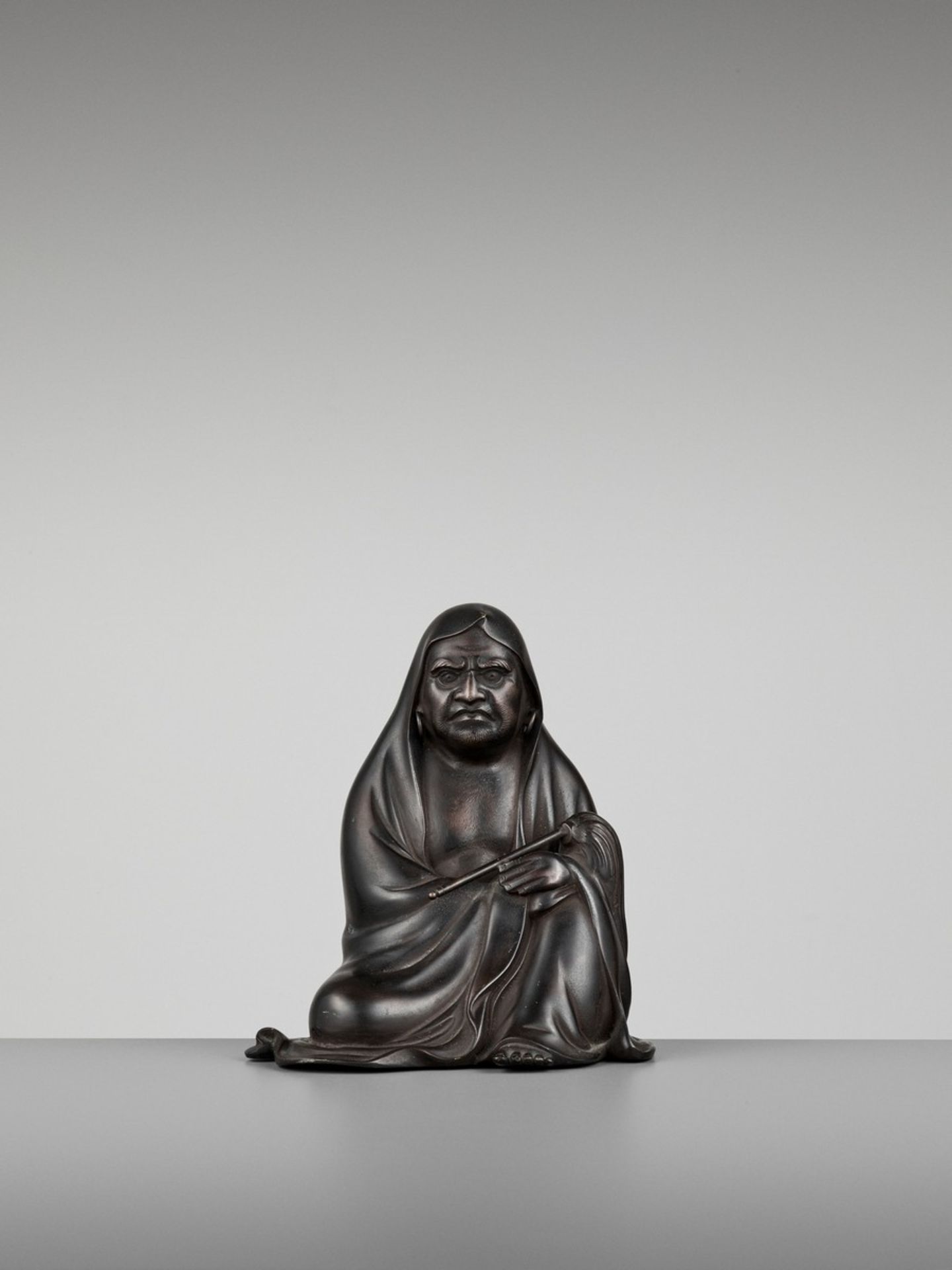 MASAYUKI: A BRONZE OKIMONO OF DARUMA By Masayuki, signed MasayukiJapan, Meiji period (1868-1912) - Bild 3 aus 11