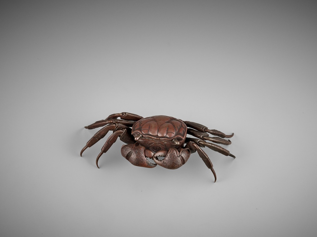 A RARE ARTICULATED BRONZE MODEL OF A CRAB Japan, late 19th century, Meiji period (1868-1912)A