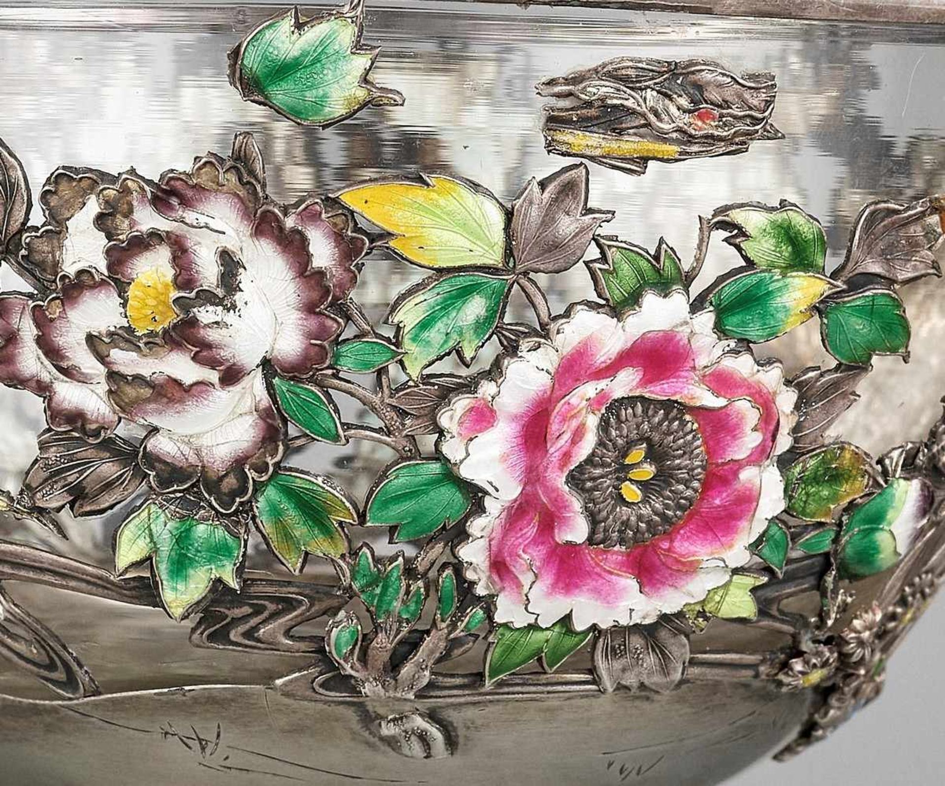 MASAMITSU: A SILVER, ENAMEL AND GLASS BOWL By Masamitsu, signed MasamitsuJapan, Meiji period (1868- - Bild 2 aus 9