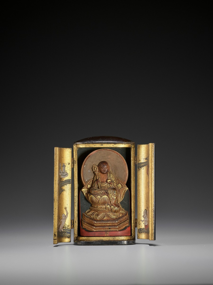 A RARE MINIATURE TRAVELING SHRINE, ZUSHI, WITH A FIGURE OF JIZO BOSATSU Japan, 17th-18th century, - Image 3 of 10