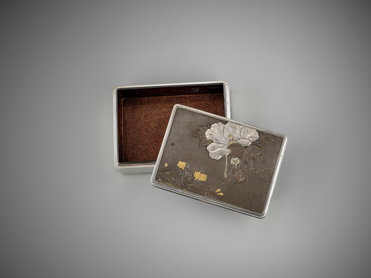 KATSUHISA: A SPLENDID LACQUERED WOOD, SILVER AND SHIBUICHI BOX Signed Katsuhisa with seal Hana/