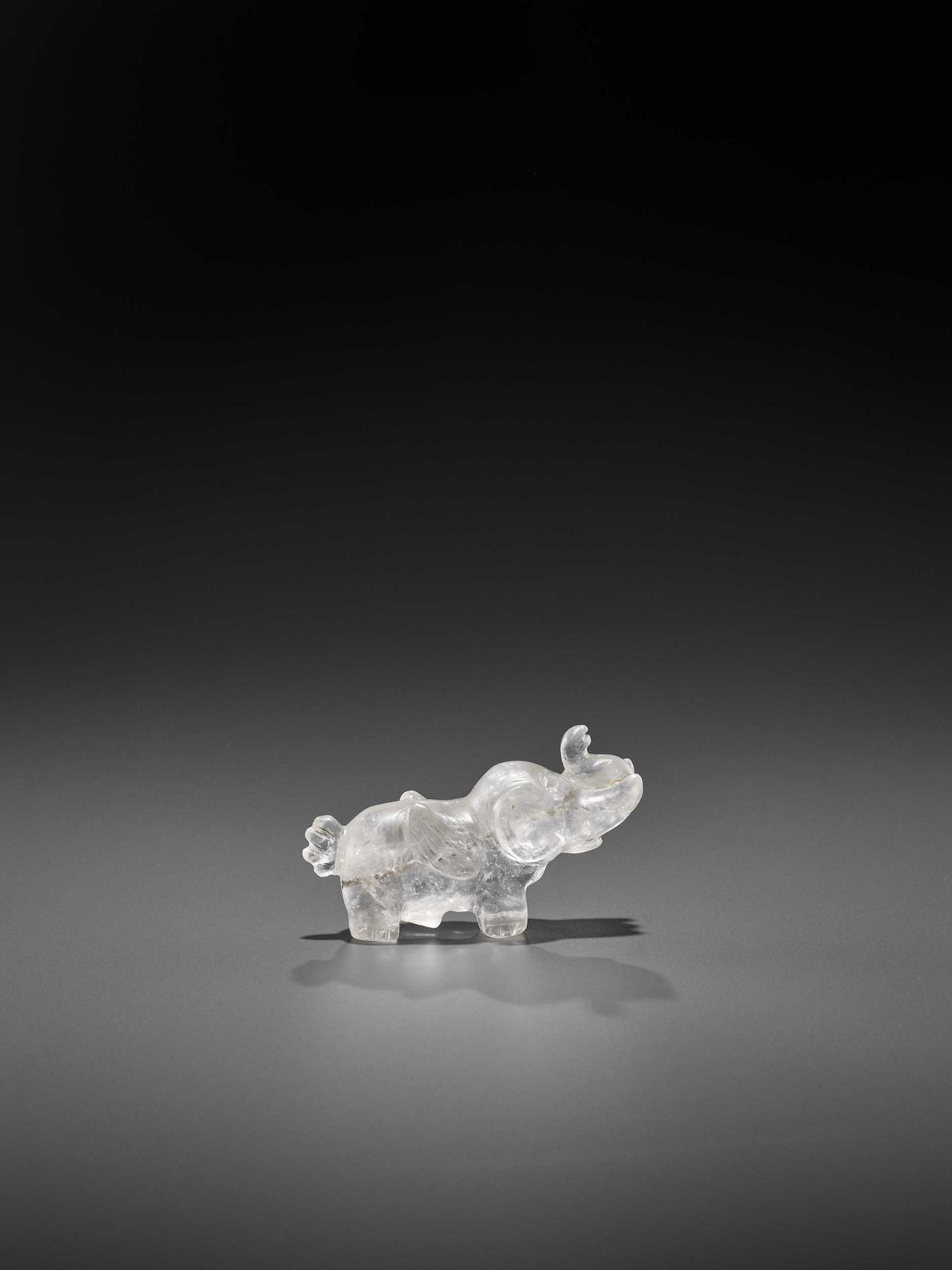 A RARE AND EXCEPTIONAL PYU ROCK CRYSTAL TALISMAN DEPICTING A MYTHICAL WAR ELEPHANT - Bild 6 aus 8