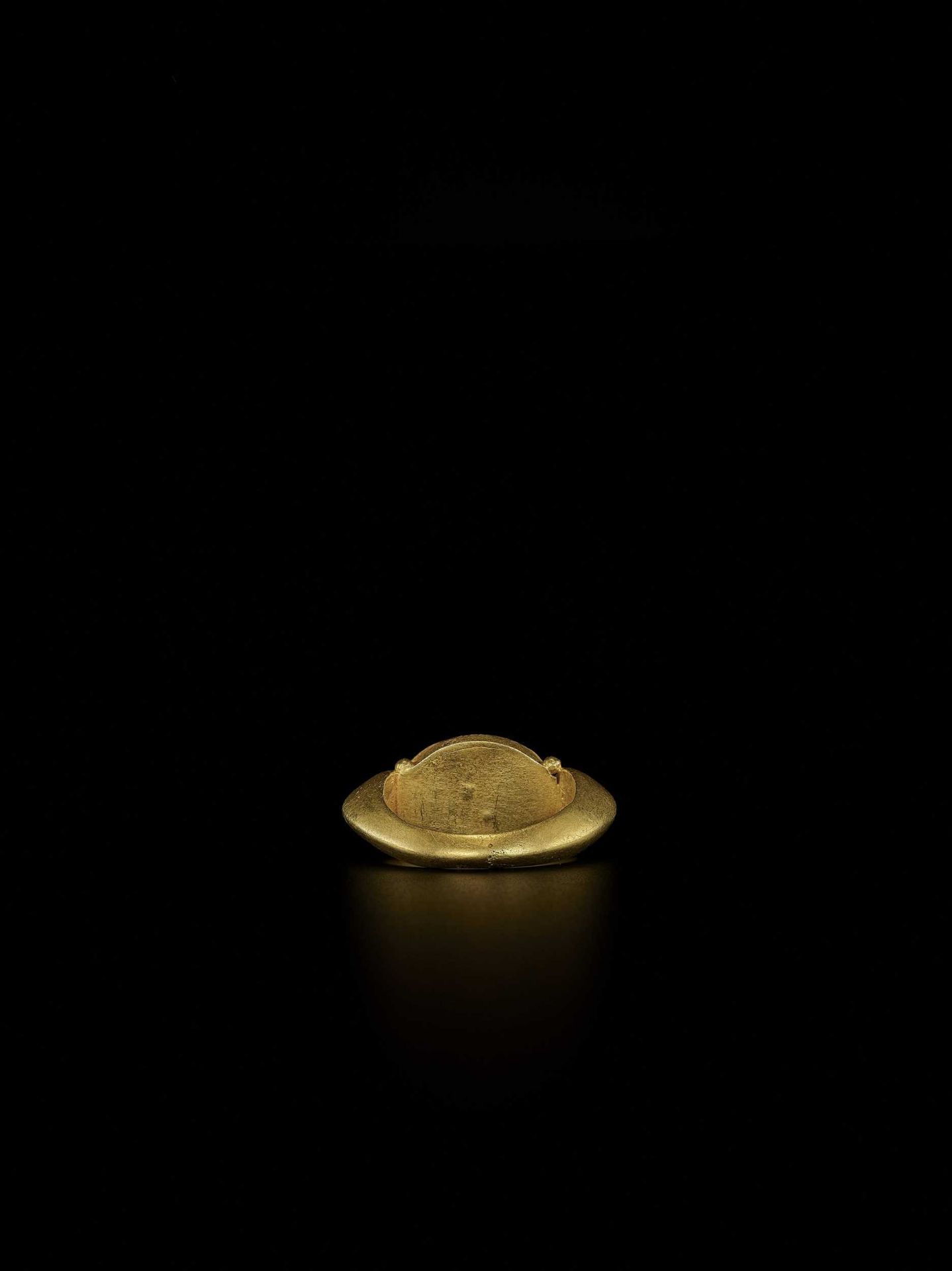A PYU GOLD RING WITH EYE AGATE INTAGLIO - Bild 4 aus 4