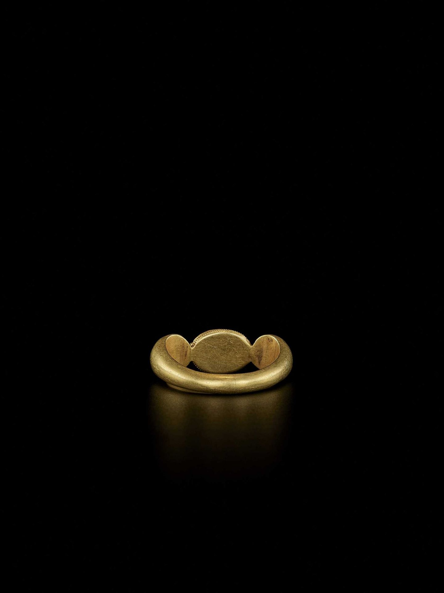 A PYU GOLD RING WITH AGATE INTAGLIO - Bild 4 aus 4