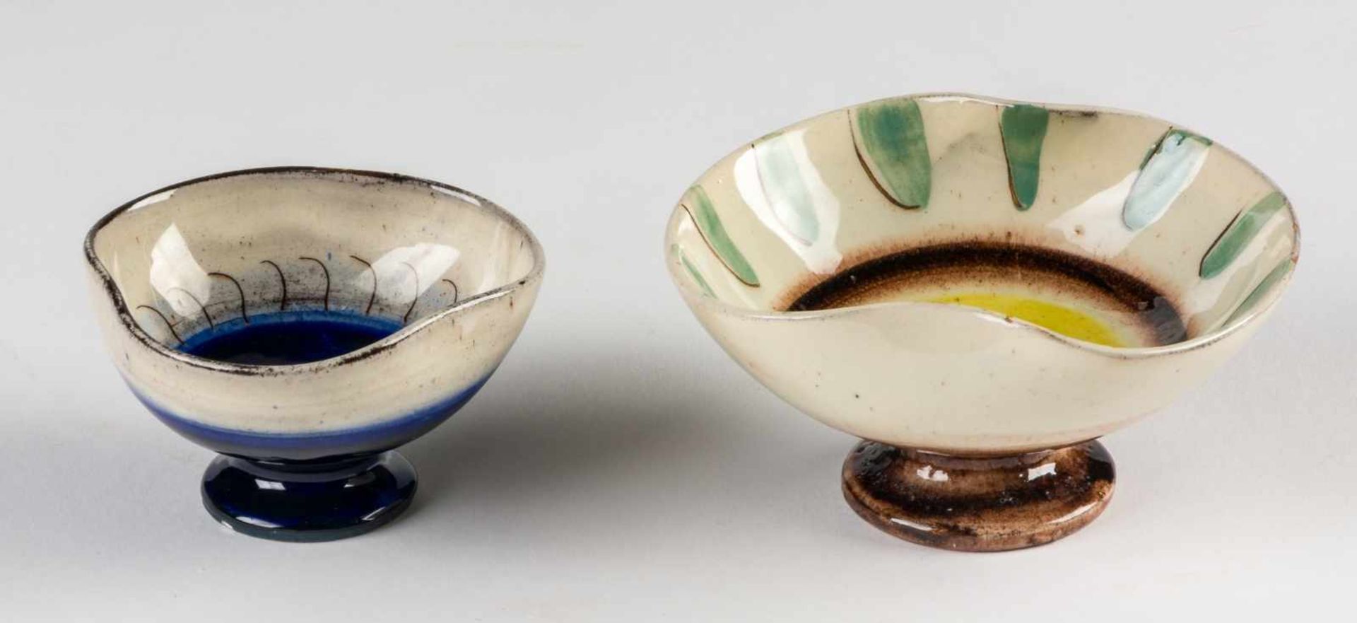 Margrit Linck-Daepp und Jakob Gelzer: Two bowls, circa 1940-50. Ceramic, glazed.Polychrome painting.