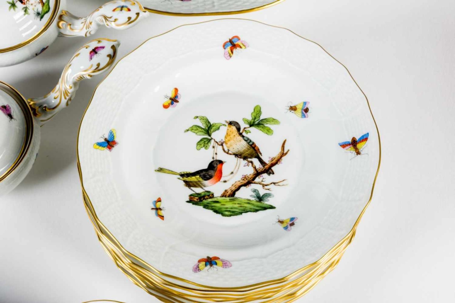 HEREND dinner service for 12 persons, motif Rothschild, porcelain, hand painted, 2nd half20th - Bild 7 aus 12