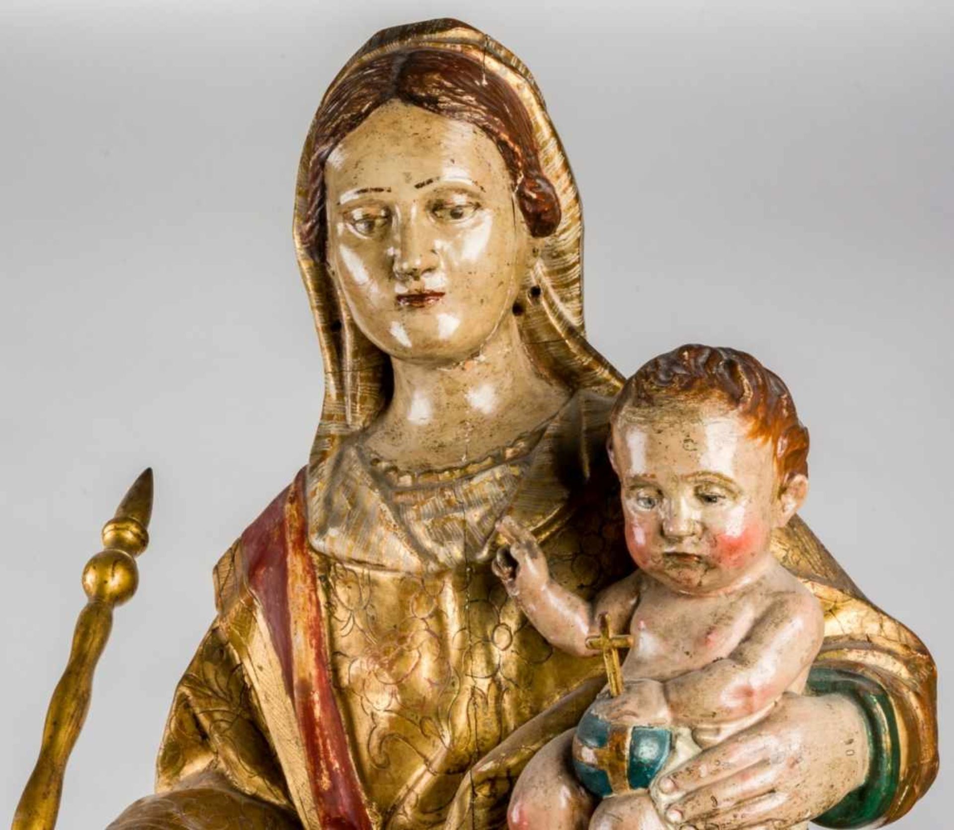 Madonna with Infant Jesus, Spain (?), wood carving, 18th c., 104 cm high, Provenance:Private - Bild 2 aus 3