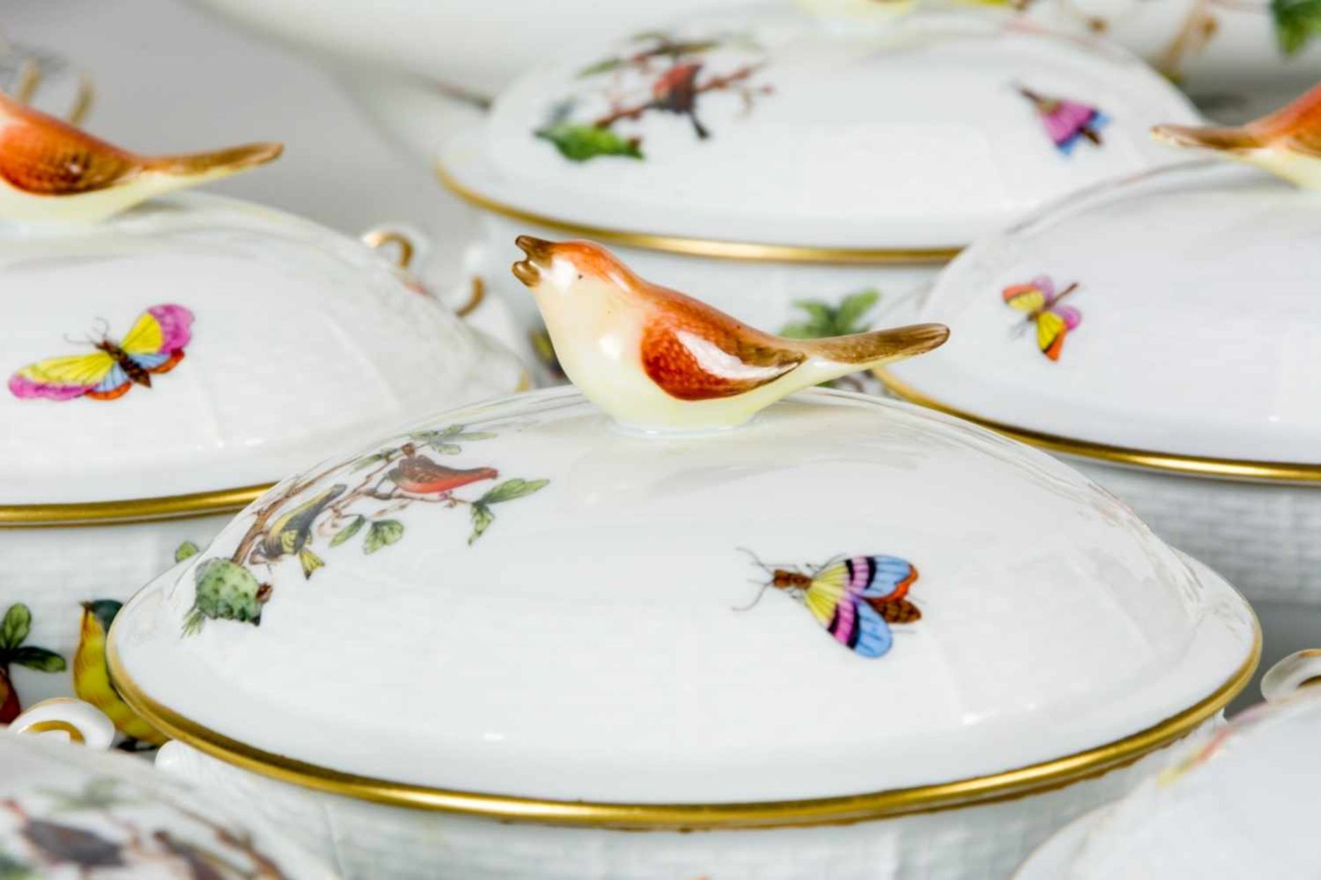 HEREND dinner service for 12 persons, motif Rothschild, porcelain, hand painted, 2nd half20th - Bild 8 aus 12