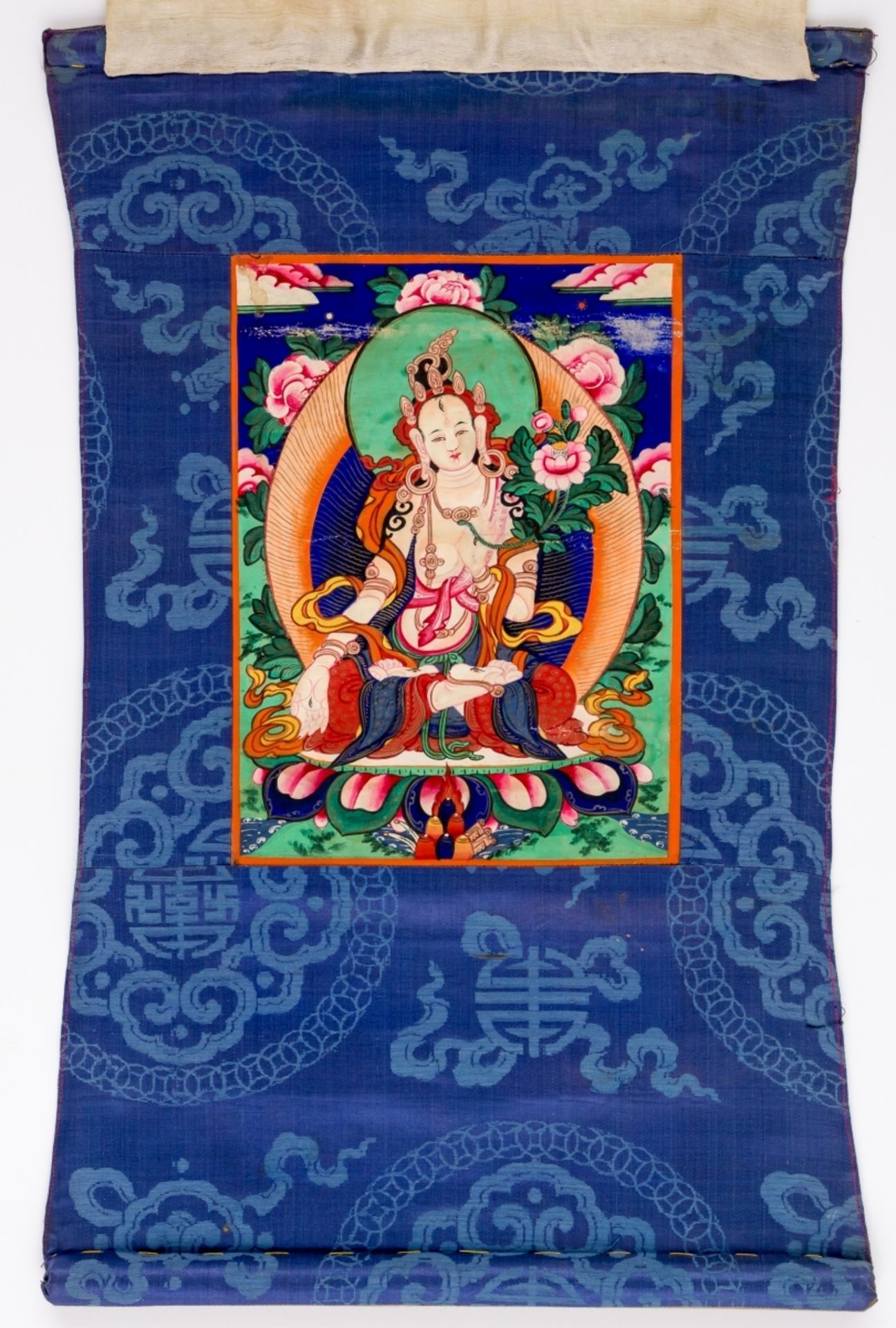 THANGKA MIT WEISSER TARAMongolei, wohl um 190063 x 41 cm, Bild: 30 x 22 cmProvenienz: Privatsammlung - Bild 3 aus 3