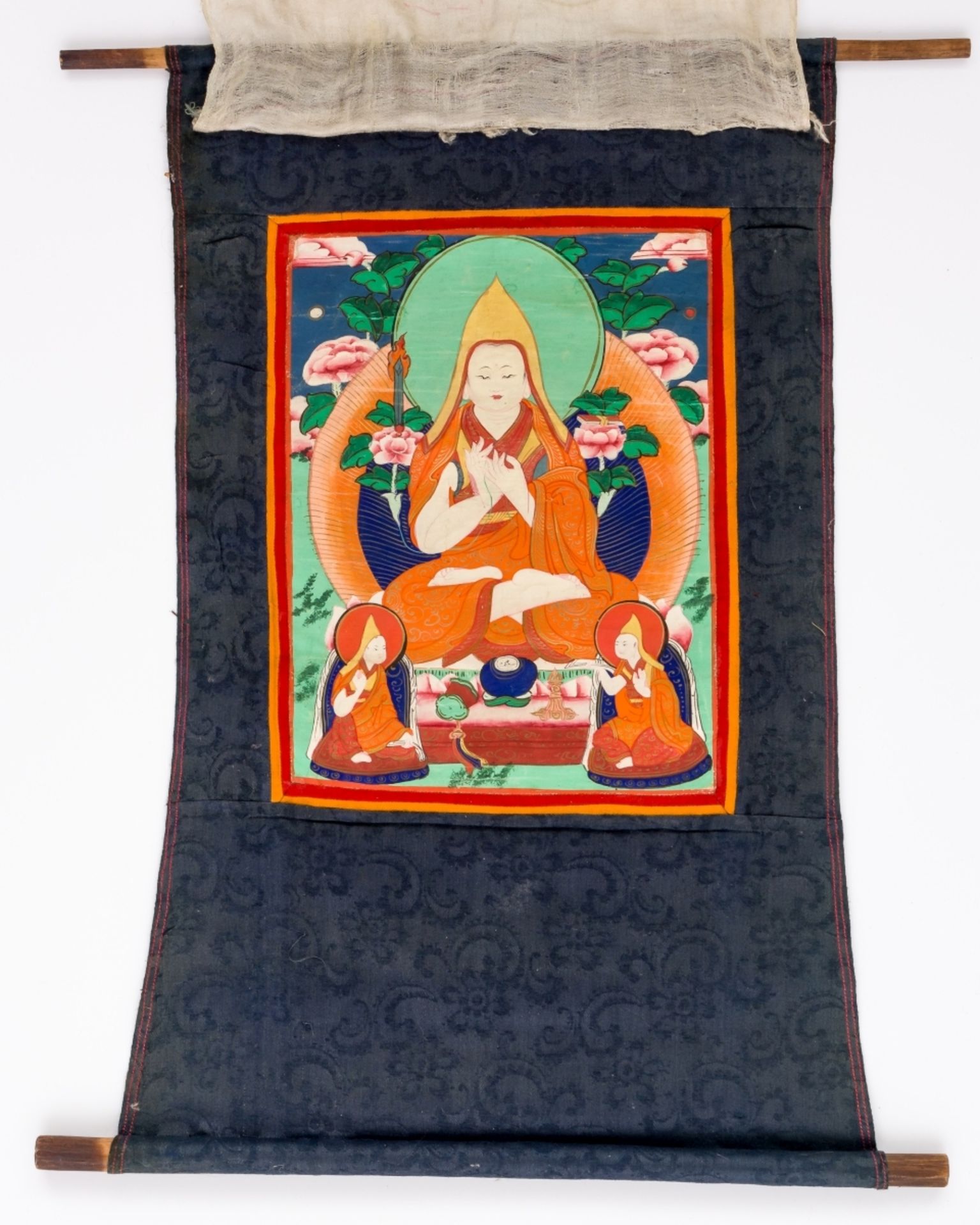 THANGKA MIT TSONGKHAPAMongolei, wohl um 190061 x 48 cm, Bild: 32 x 24,5 cmProvenienz: Privatsammlung - Bild 3 aus 4