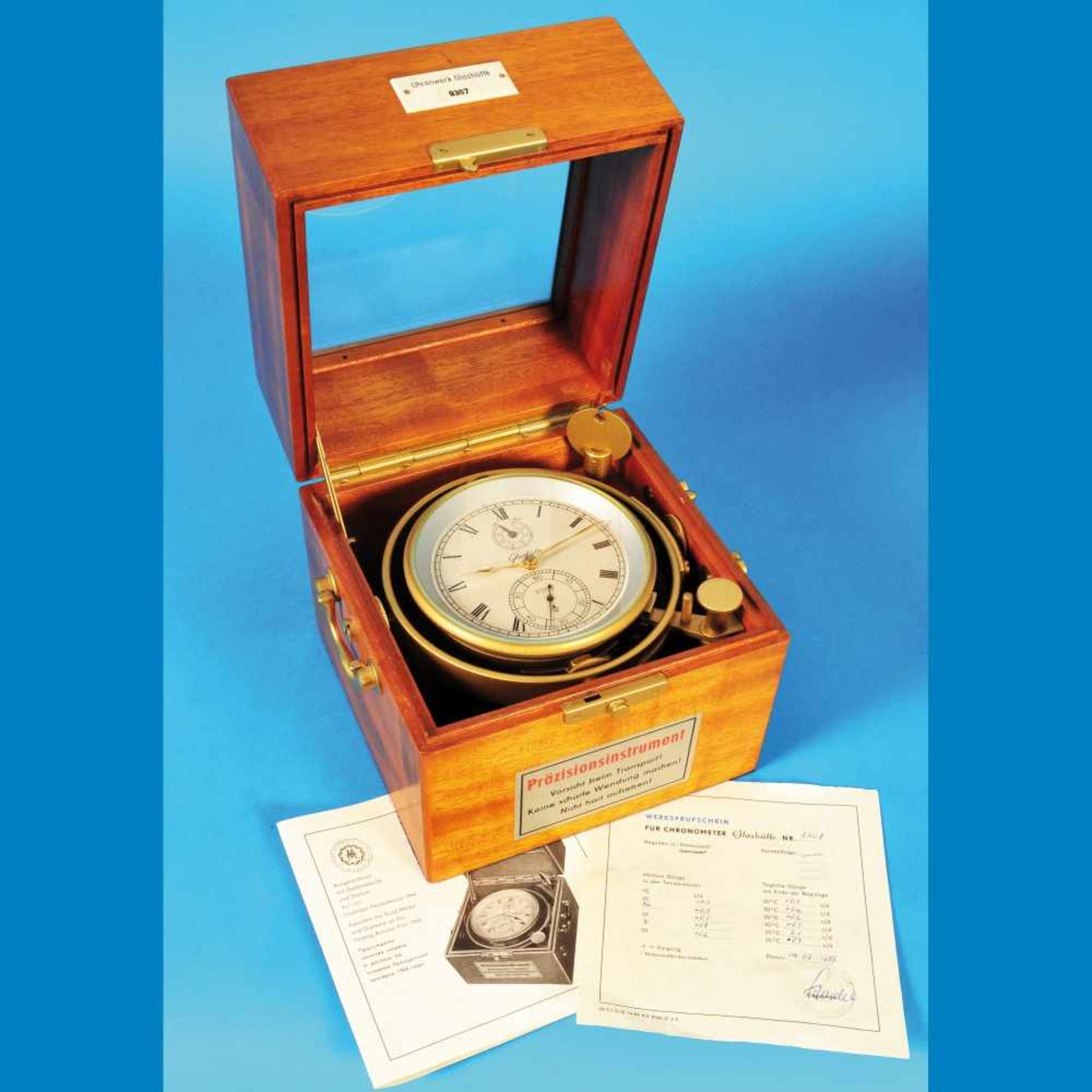 GUB Glashütte, marine chronometerGUB Glashütte, Marine-Chronometer im 2-tlg. Holzgehäuse mi