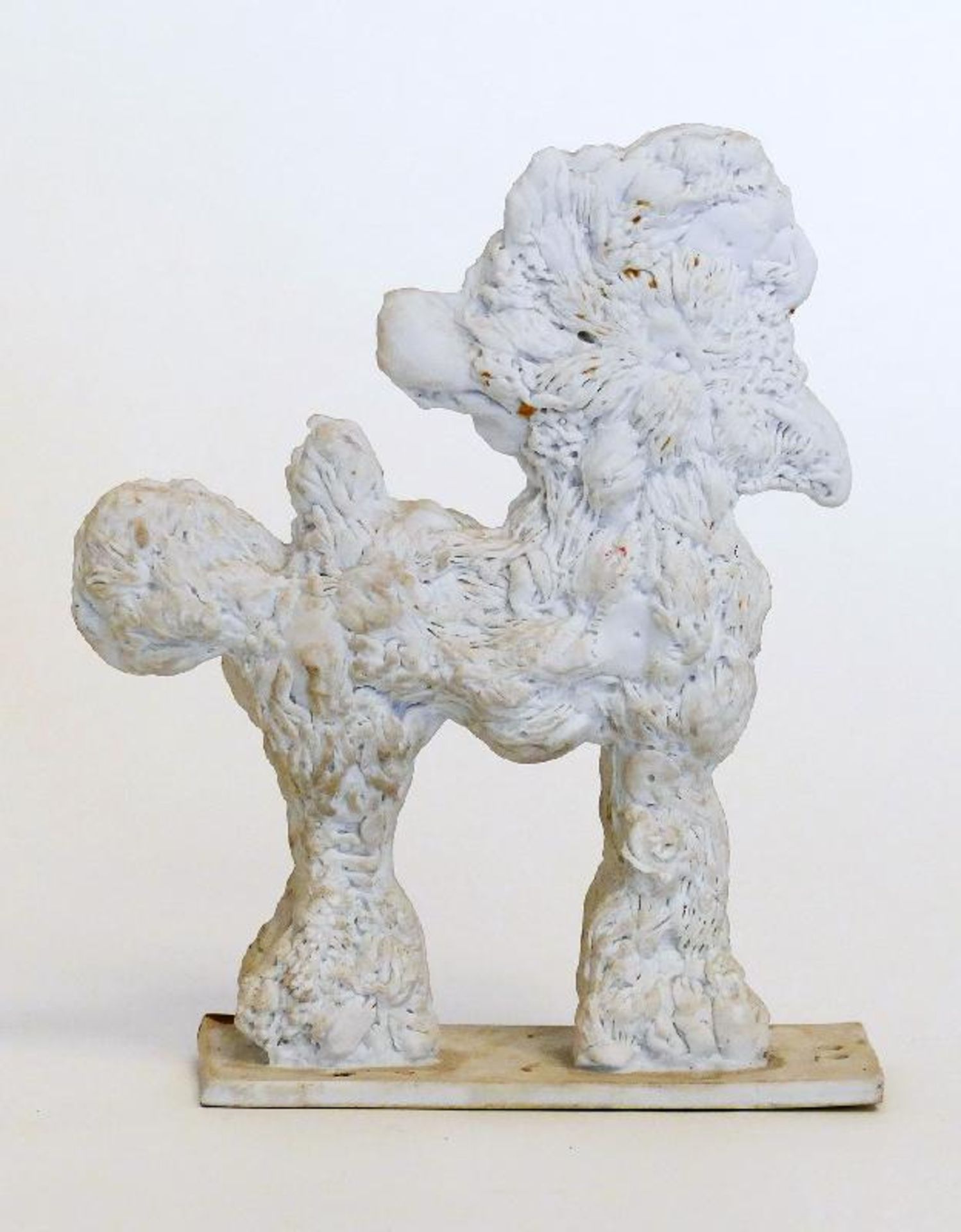 Sagert, Horst (Dramburg/Pommern 1934 - 2014 Berlin)(Fantasietier)Porzellanfigur mit Plinthe, - Bild 2 aus 3