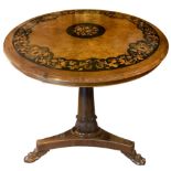 Round table inlaid on the surface, in light woods. H 75 cm diameter cm 132. Central Foot lion.