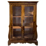 Showcase with two doors in mahogany inlaid wood, Sicily. Carrier glasses. H cm 182x124x50. Restored.