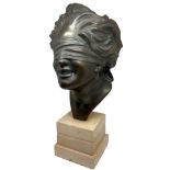 Sculpture depicting antimony blindfolded Fortune, 20th secolo.H base 34 cm