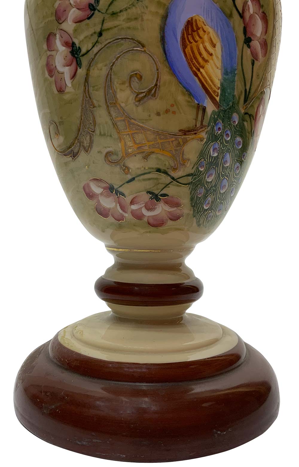 Oil lamp with peacocks decorations and floral carvings glass cup, XX century. H 56 cm. - Image 5 of 6