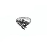 Smooth ring, with depiction of winged Cupid with bow and arrow, in silver. XVII century. Smooth