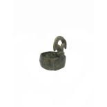 Smooth ring spanner casket, bronze, XII - XIV century d. C. Bronze smooth ring . On the part of
