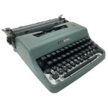 Typewriter "Olivetti 32"
