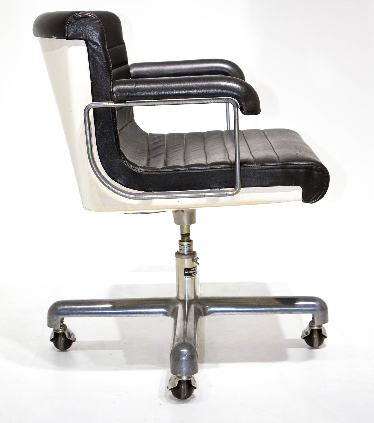 Design Center, design Ettore Sottsass and Hans Von Klier. swivel chair, aluminum structure, resin, - Image 3 of 6