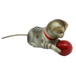 Toy tin, kitten with ball, Kohler, Germany. Not working. Length Cm 14