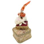 Carillon with Mignonette biscuit with rabbit, 1900 ca., France. H 15 cm (with hat), chimes