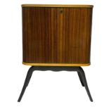 Bar cabinet in the style of Osvaldo Borsani, Italian production. Mahogany wood structure, internal