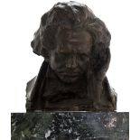 Sculptor late nineteenth century, Ludwig van Beethoven, bronze sculpture lost wax. H Cm 45 x 35,