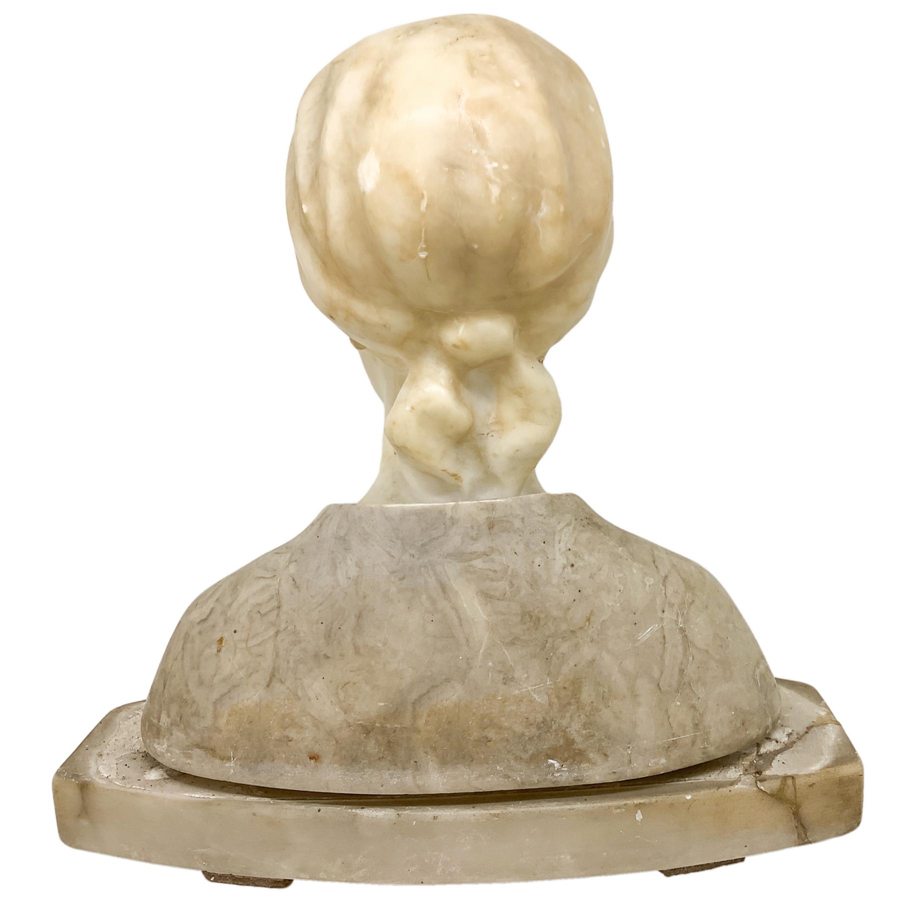 Marble bust depicting young woman with gray robe. 20th secolo.Base shaped marble. H cm 23 cm Base - Image 5 of 5