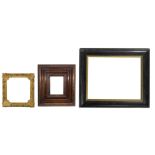 Group. of 3 frames. 1- frame in black wood Contouring golden interior. Internal dimensions