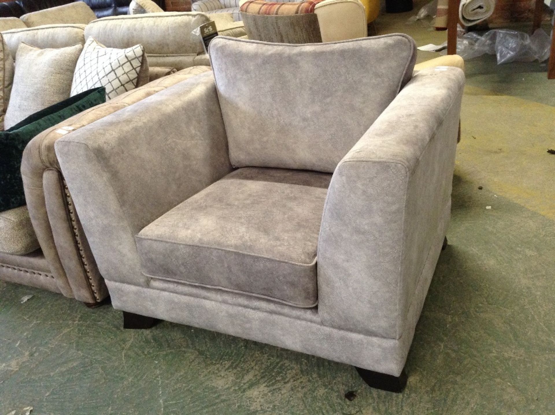 GREY SADDLE CHAIR (ST31-35)