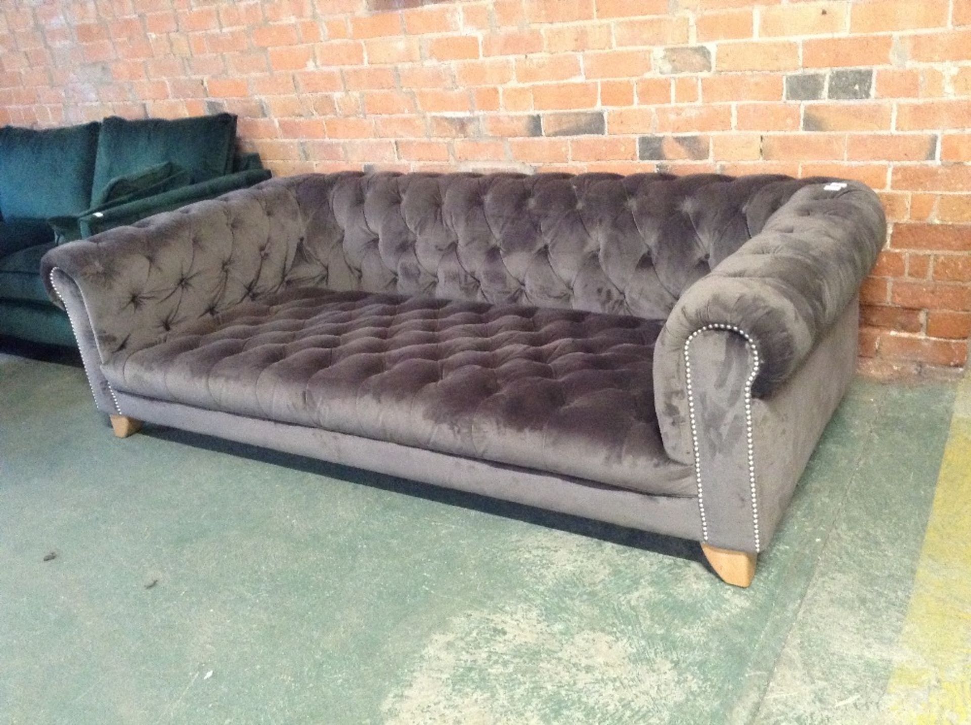 GREY CHESTERFIELD 3 SEATER SOFA (ST32-1030798-23)