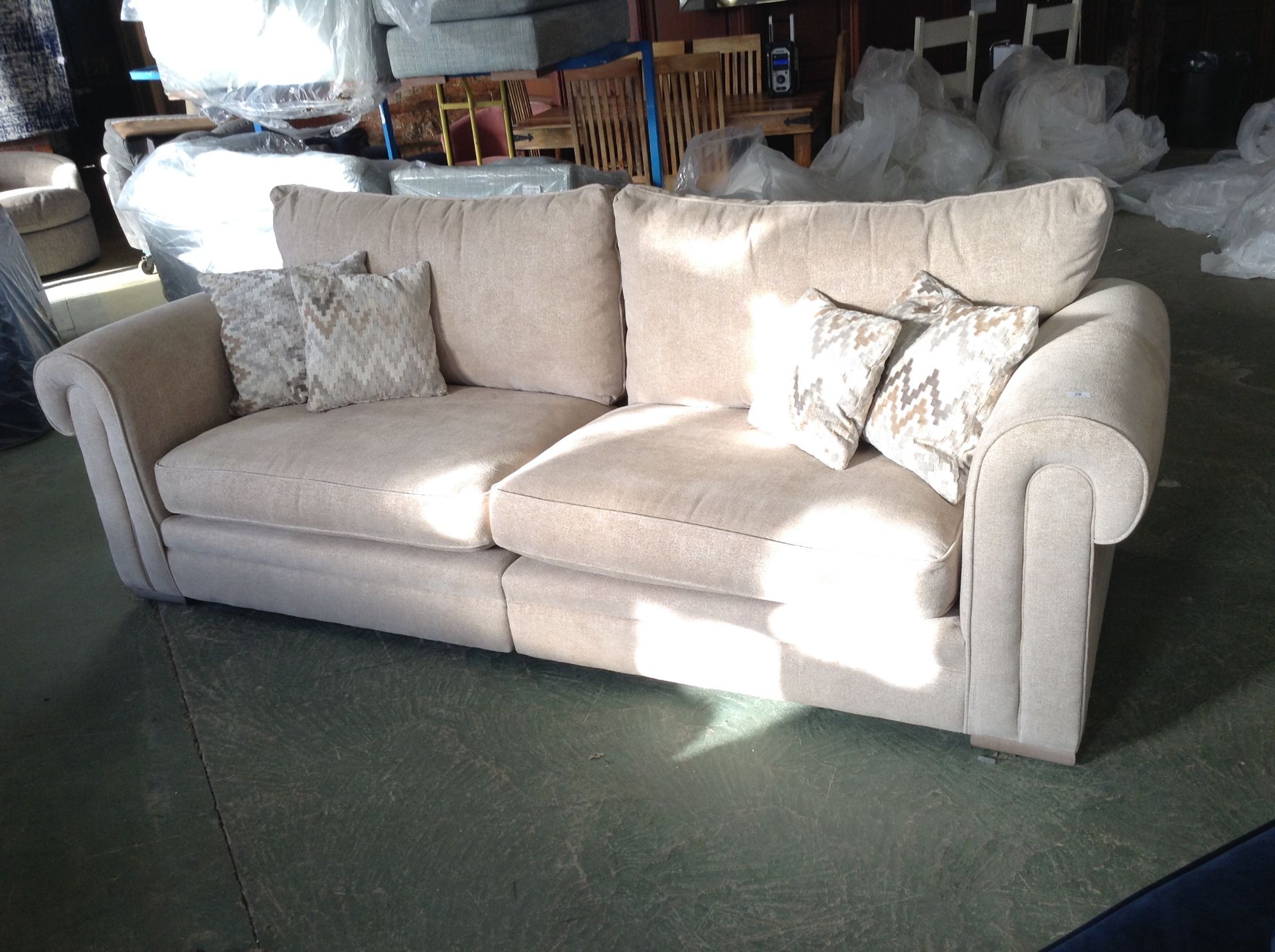 BEIGE PATTERNED SPLIT 4 SEATER SOFA