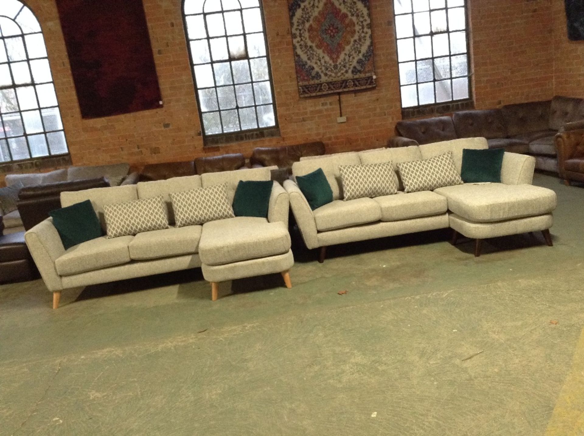 2 X GREY PATTERNED3 SEATER CHAISES (DIFFRENT COLOU