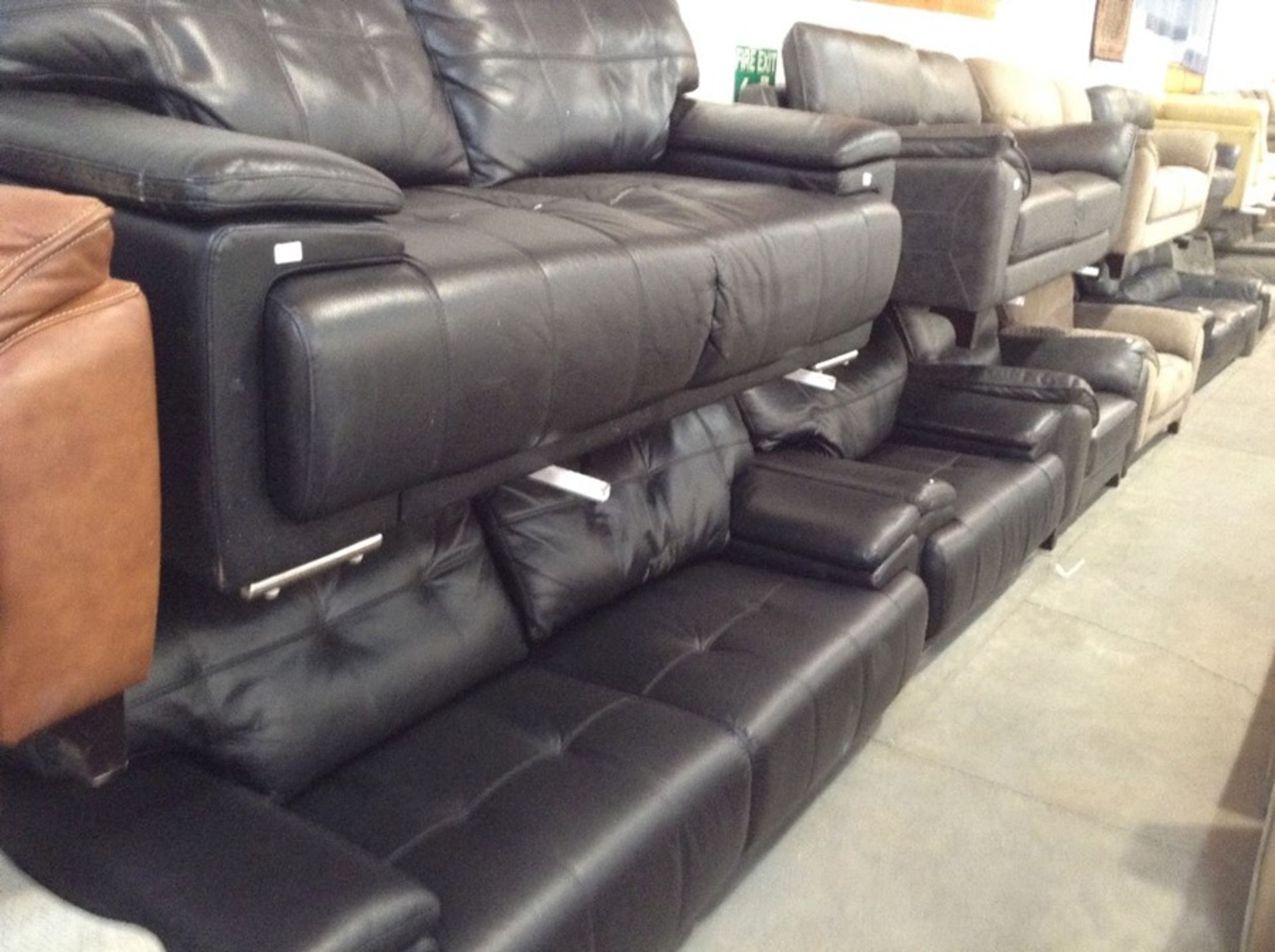 BLACK ENDURANCE LEATHER 3 SEATER SOFA AND 2 SEATER SOFA CHAIR (F4-123)