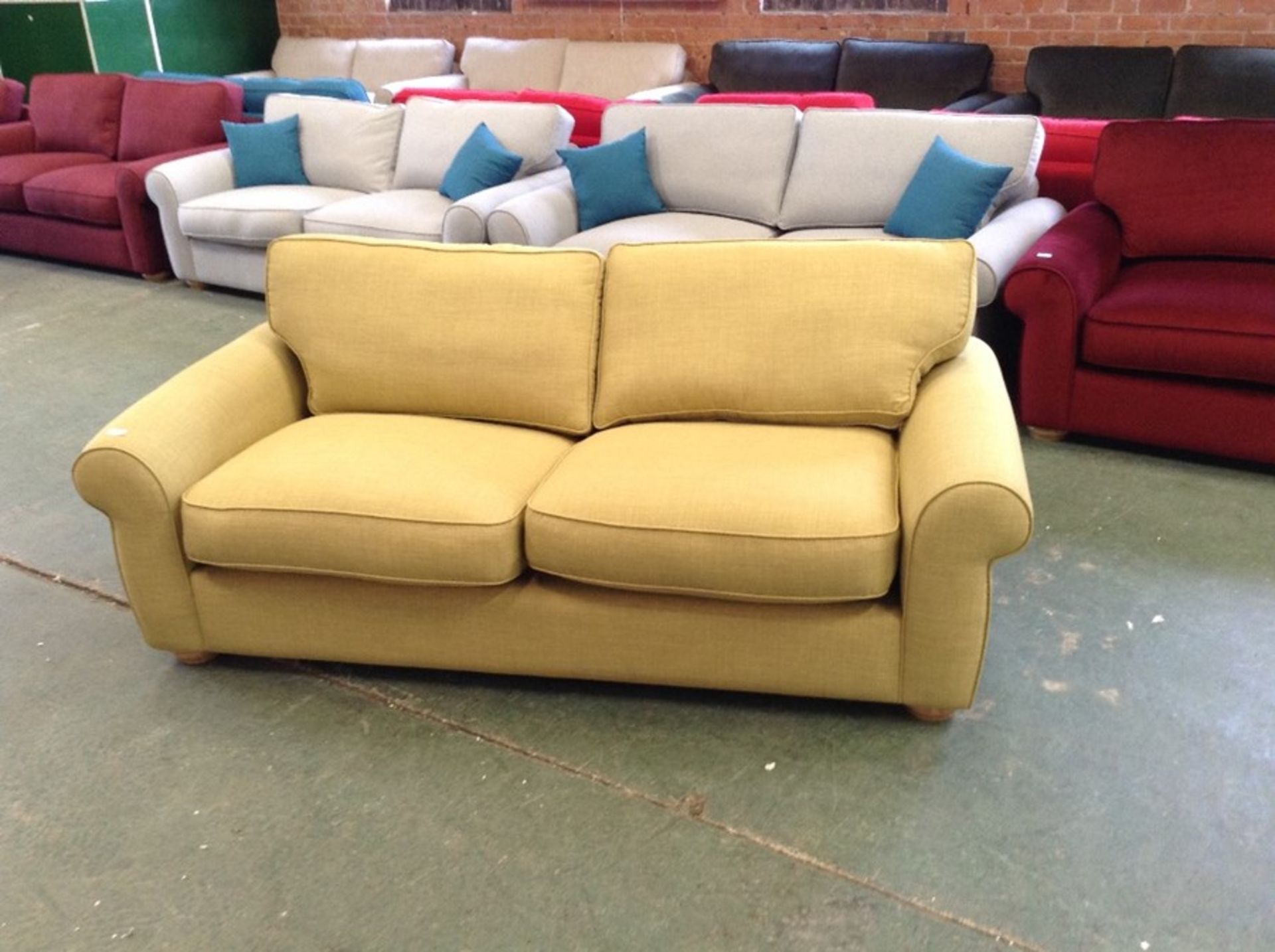 MADISON,FRASER APPLE 2.5 SEATER (SFL324)