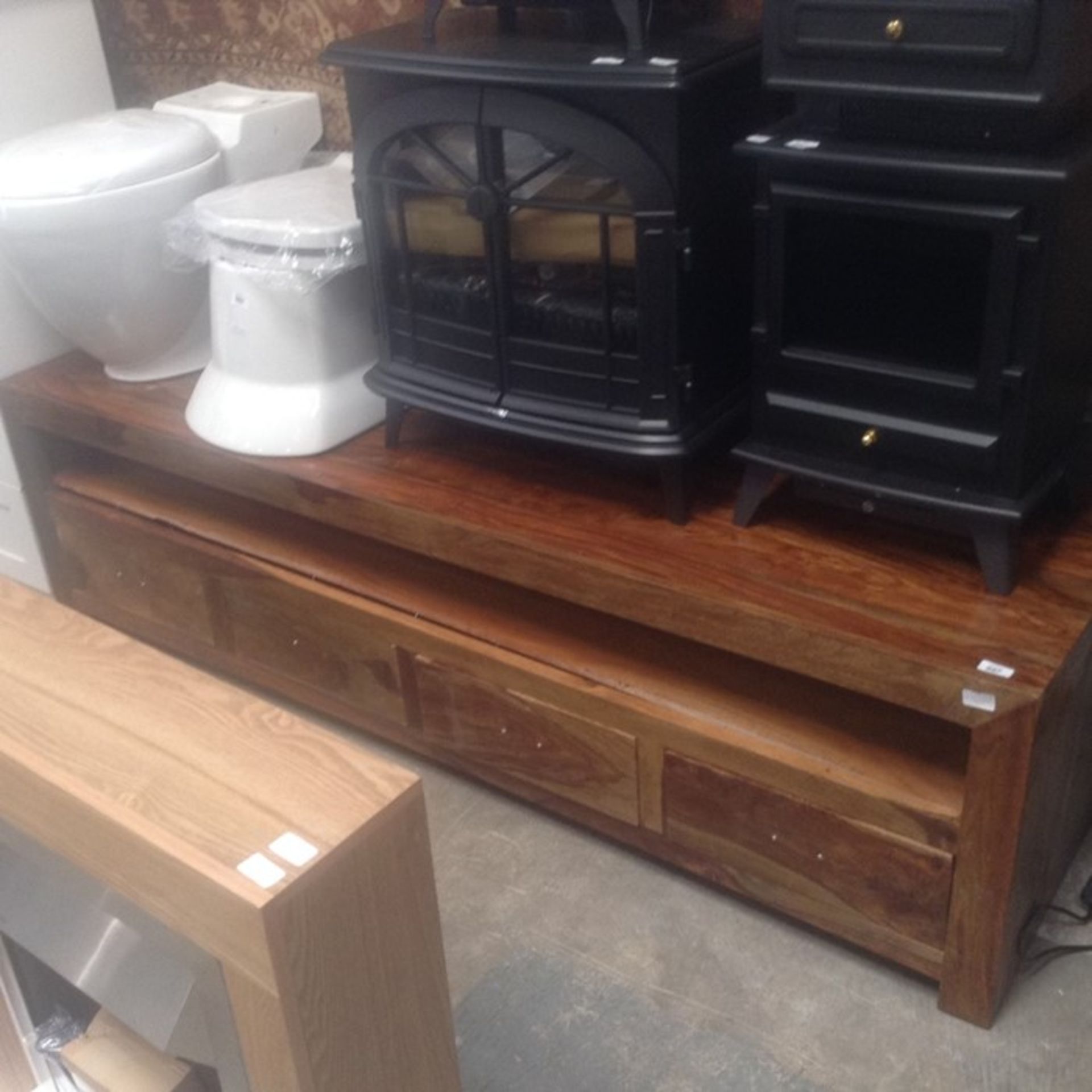 Union Rustic, Heritage TV Stand for TVs up to 85" heavy (DAMAGED) RRP £639.99 (ALAS2008 - 18431/7)