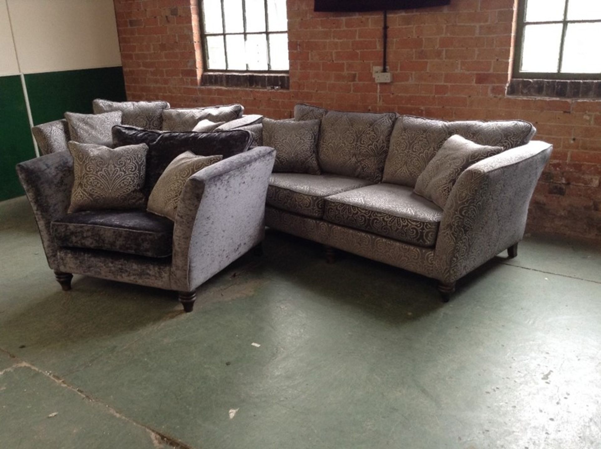 GREY AND SLIVER PATTERNED 3 SEATER SOFA, 2 SEATER