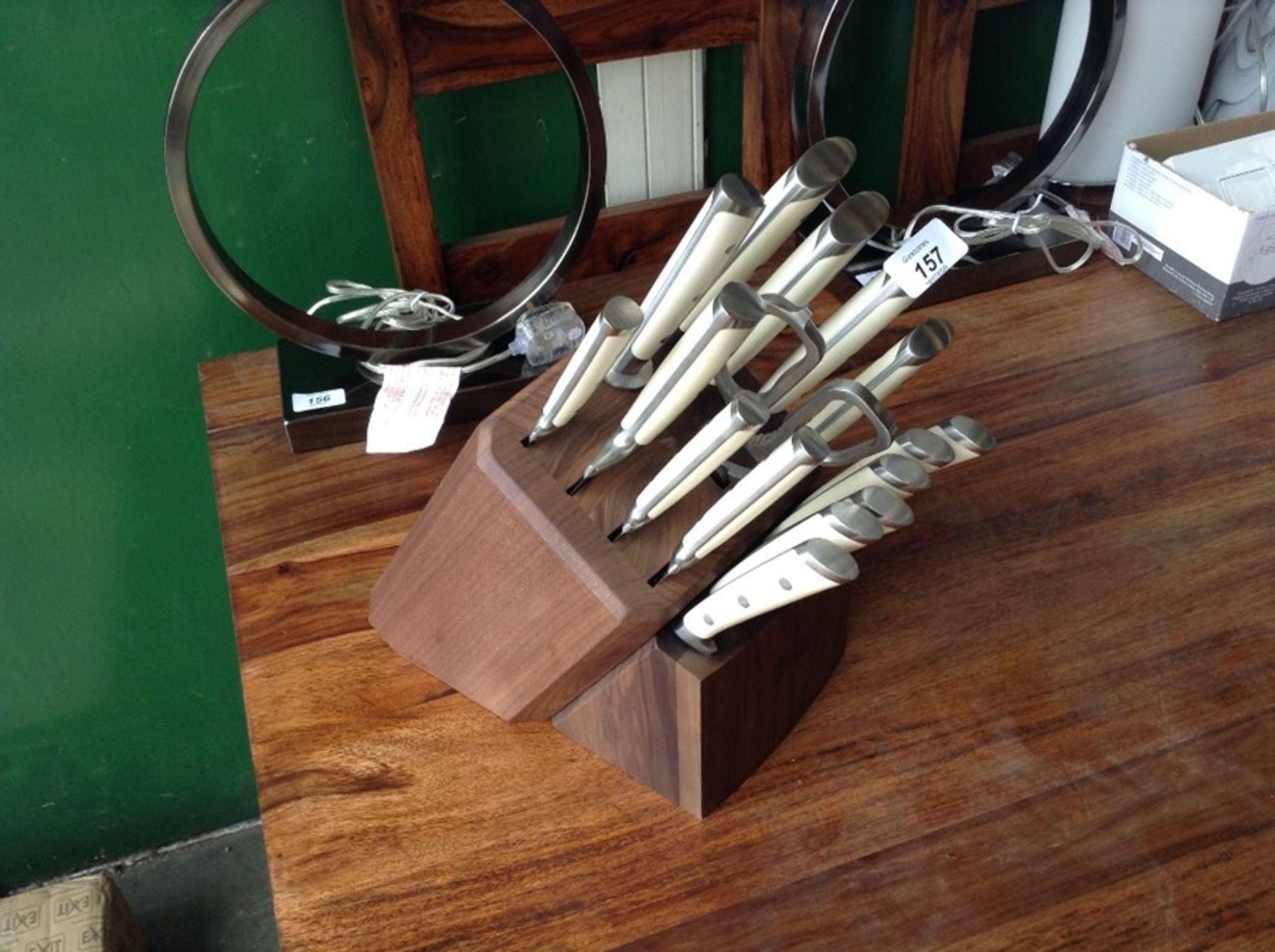 KNIFE SET