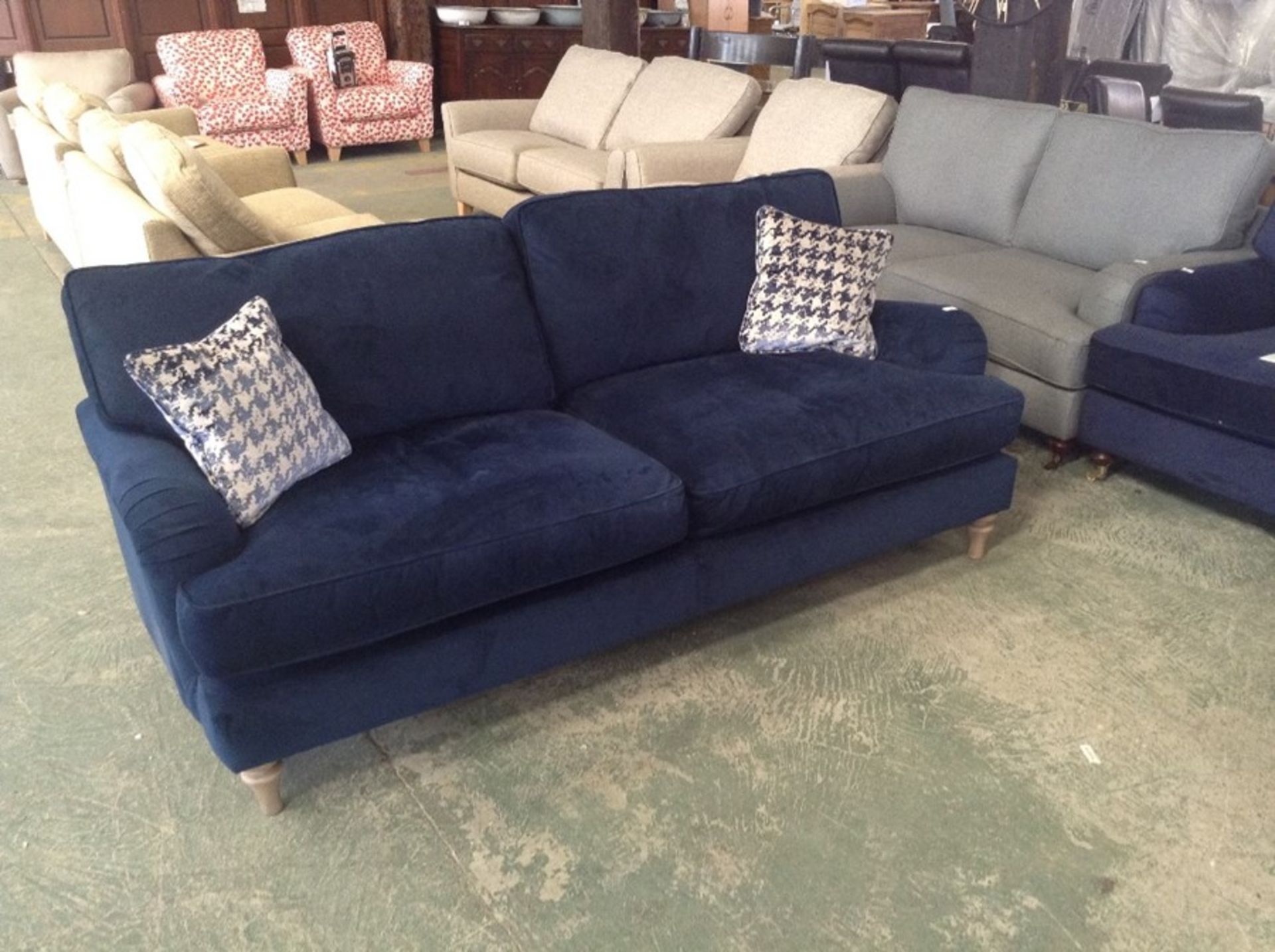 NAVY BLUE 3 SEATER SOFA (W4-)