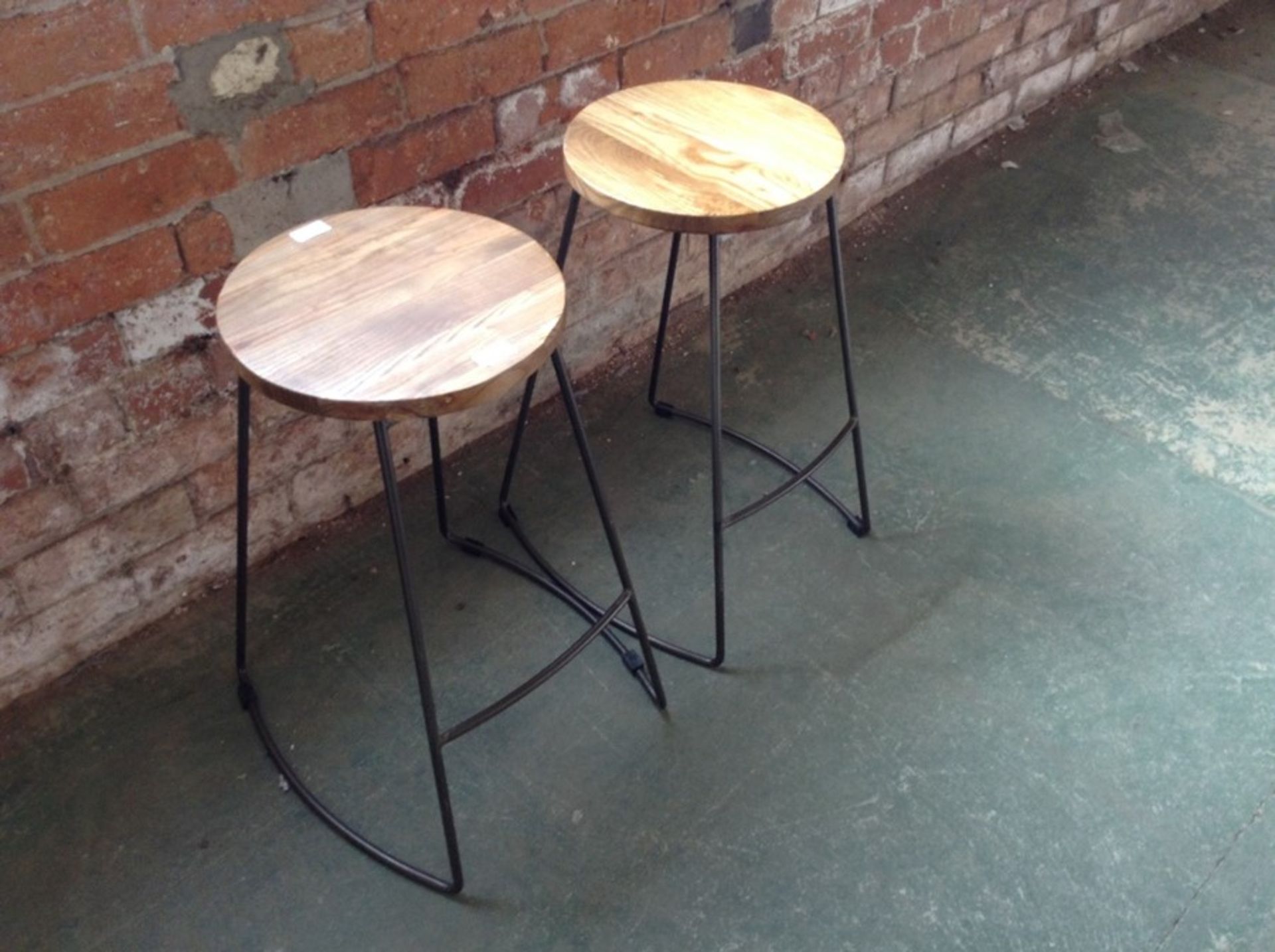 PAIR OF BAR STOOLS (22) (RETURN)