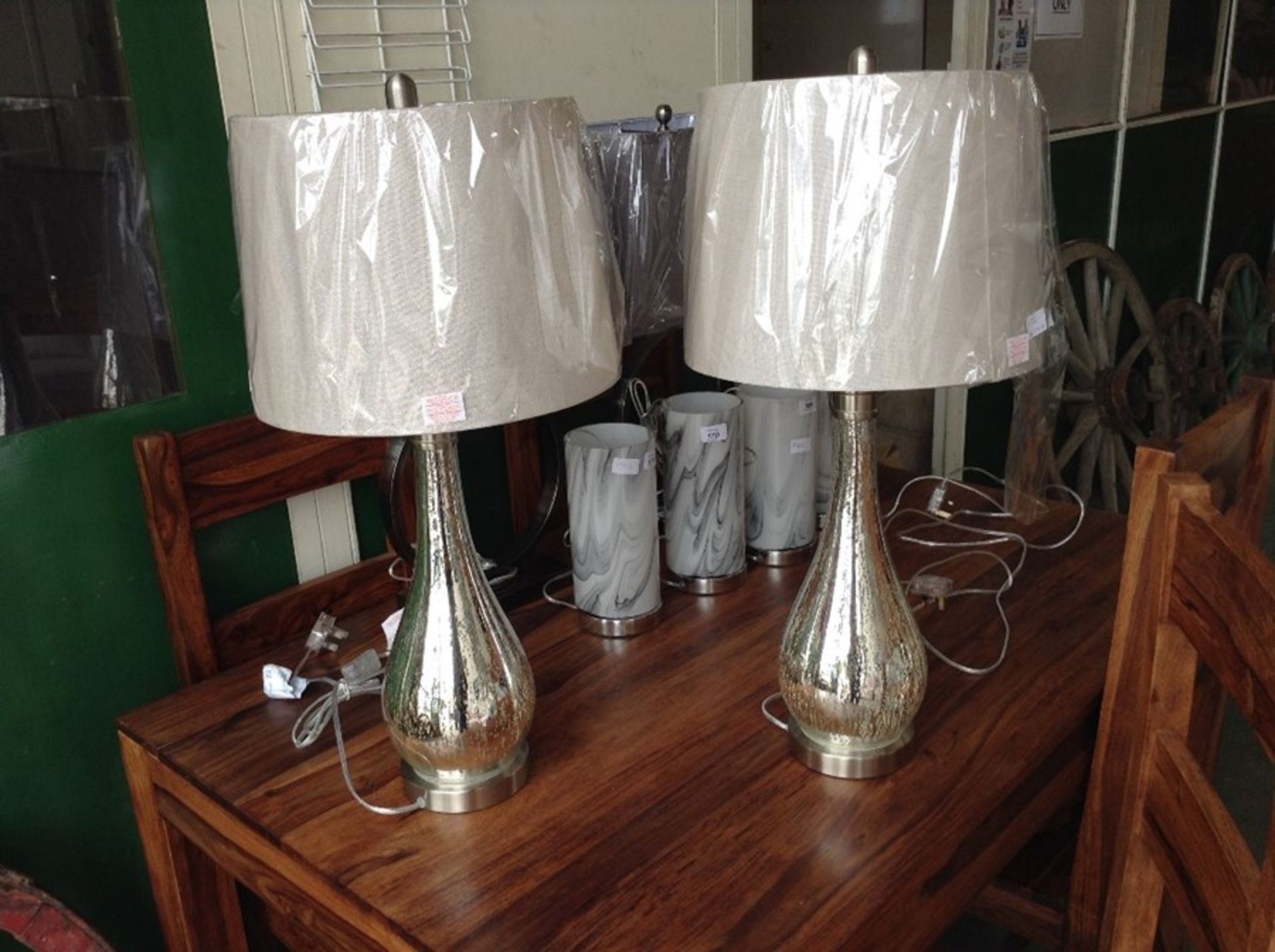 PAIR OF LAMPS